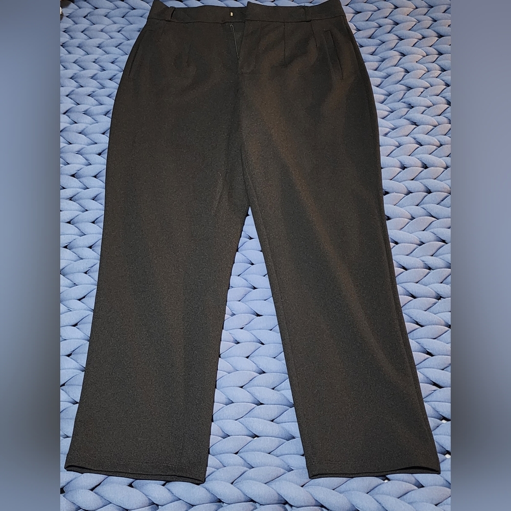 Muchael Kors Womens Black Slacks Medium With Pockets! 95% Poly 5% Elastane